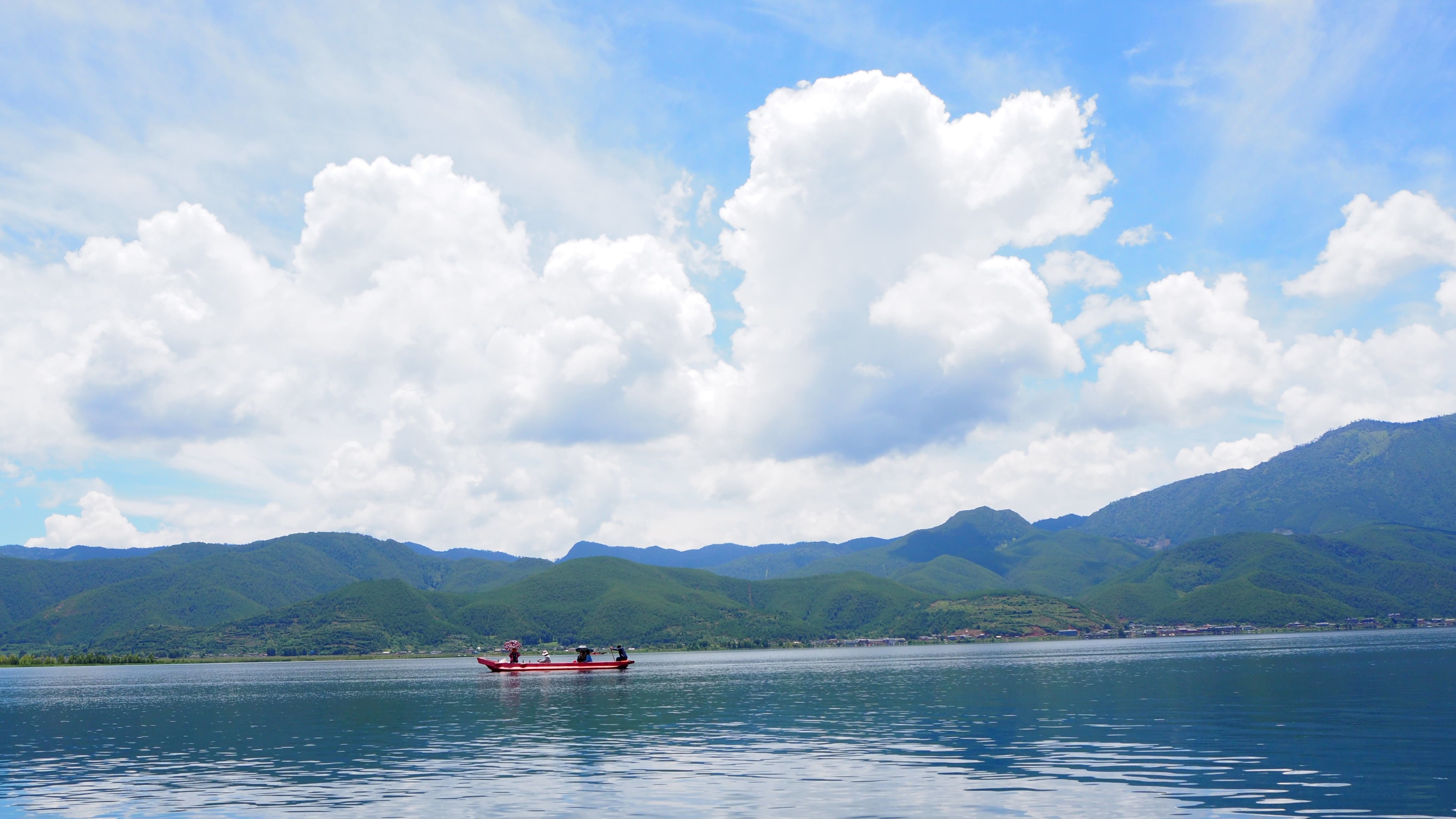 泸沽湖